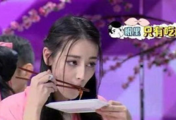 吃瓜爆料迪丽热巴,瓜田里的甜蜜瓜果，揭秘明星背后的故事